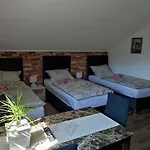 Toni Apartmán Gračac