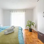 Toni Apartmán Gračac