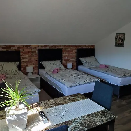 Toni Apartment Gračac