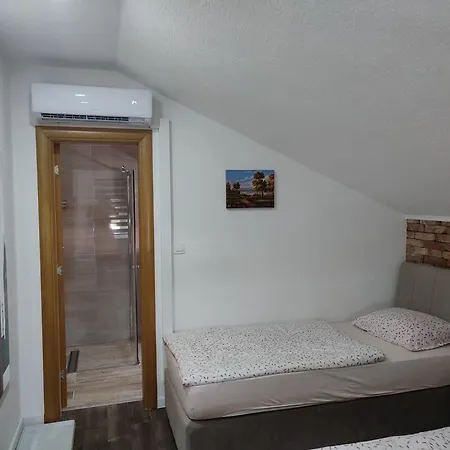 Apartment Toni *