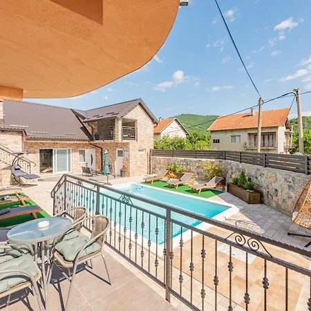 Toni Апартаменты Грачац