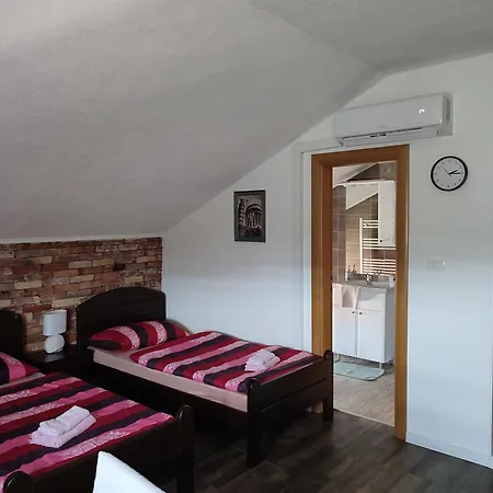 Toni Appartement *