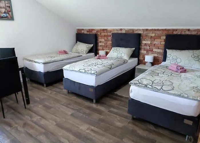 Toni Апартаменты *