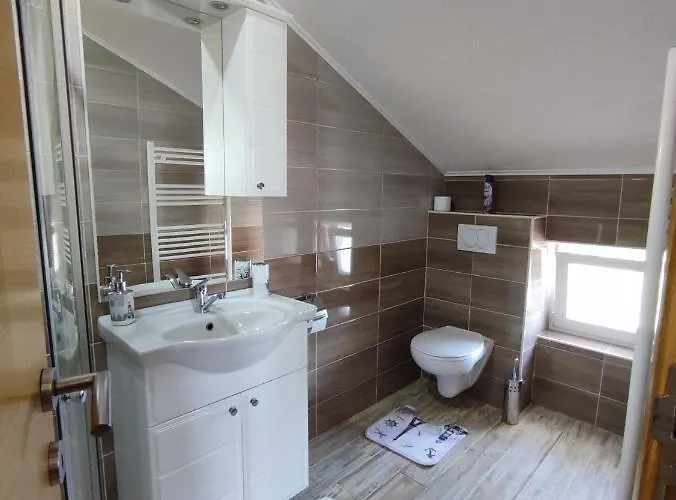 Toni Апартаменты *