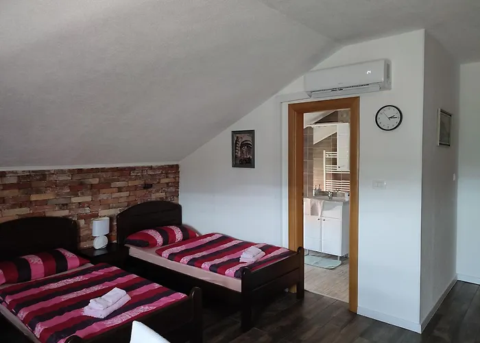 Toni Апартаменты *